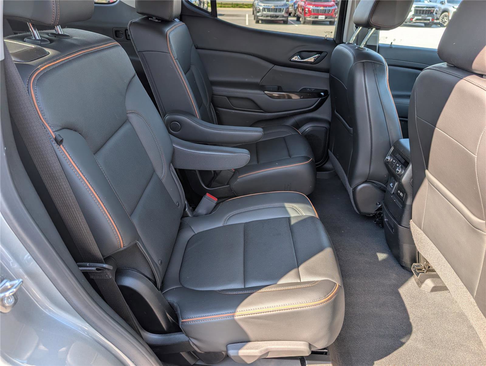 Used 2023 GMC Acadia AT4 w/ Trailering Package AWD/4WD image 13