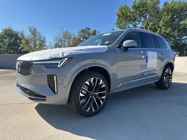 New 2026 Volvo XC90 B6 Plus image 3