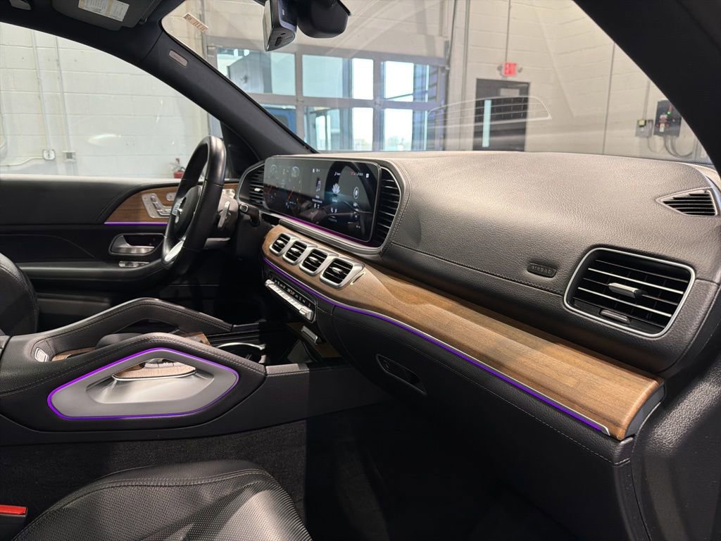 Used 2022 Mercedes-Benz GLE 450 4MATIC w/ AMG Line Exterior image 39