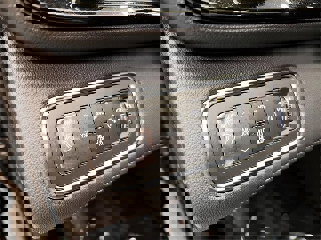 Certified 2025 Buick Enclave Preferred image 26