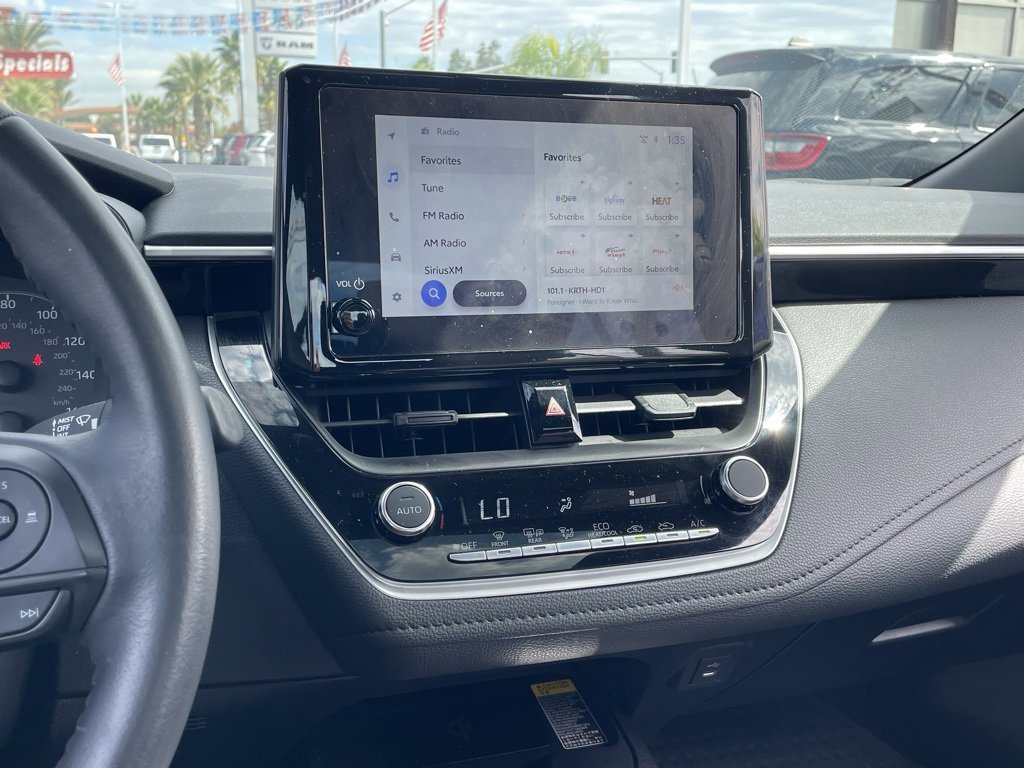 Used 2024 Toyota Corolla SE image 27