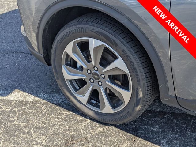 Used 2025 Ford Escape Platinum image 23