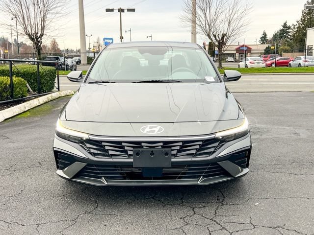 New 2025 Hyundai Elantra SEL FWD image 4