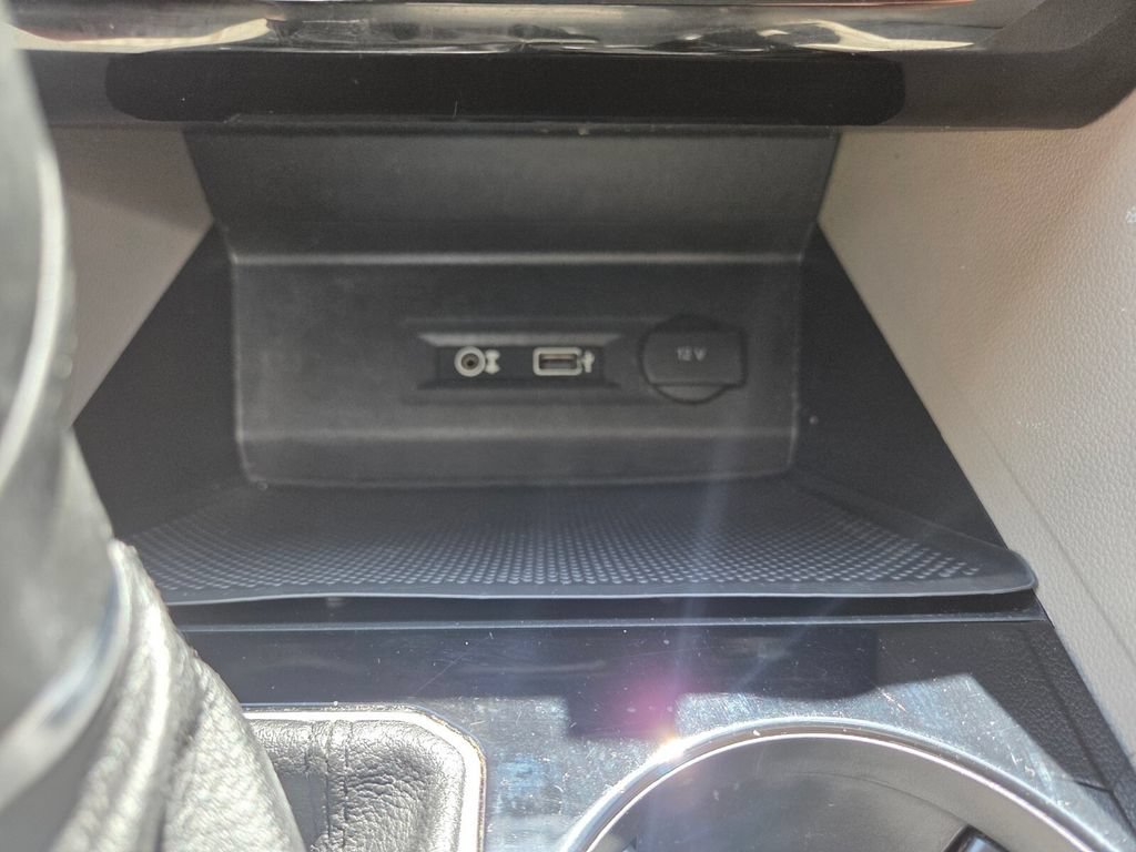Used 2019 Volkswagen Atlas SEL FWD image 16
