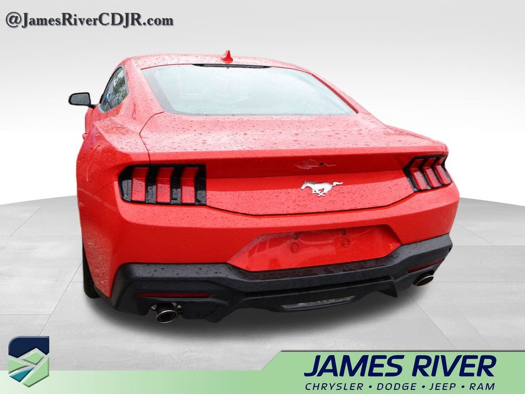Used 2026 Ford Mustang Premium RWD image 17