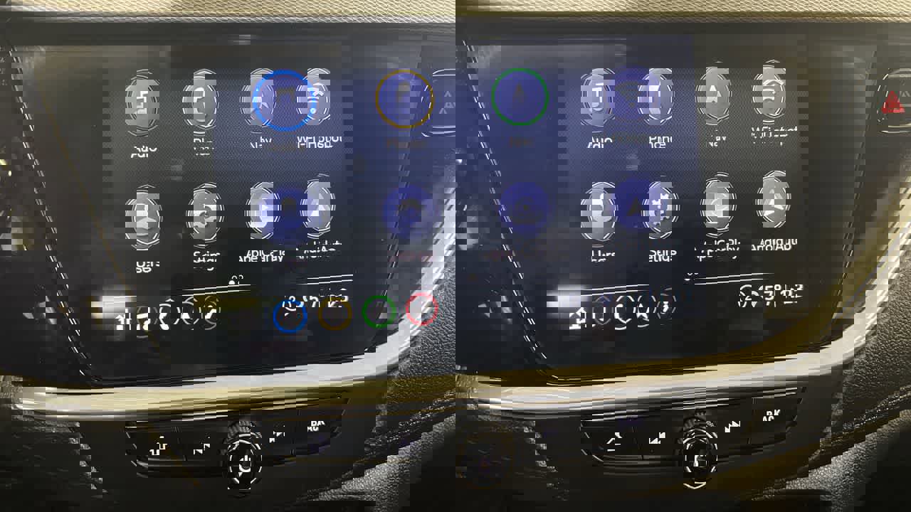 Used 2020 Buick Encore GX Essence w/ Experience Buick Package image 25