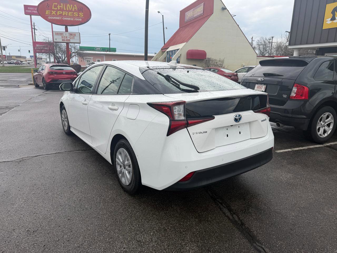 Used 2021 Toyota Prius LE FWD image 9