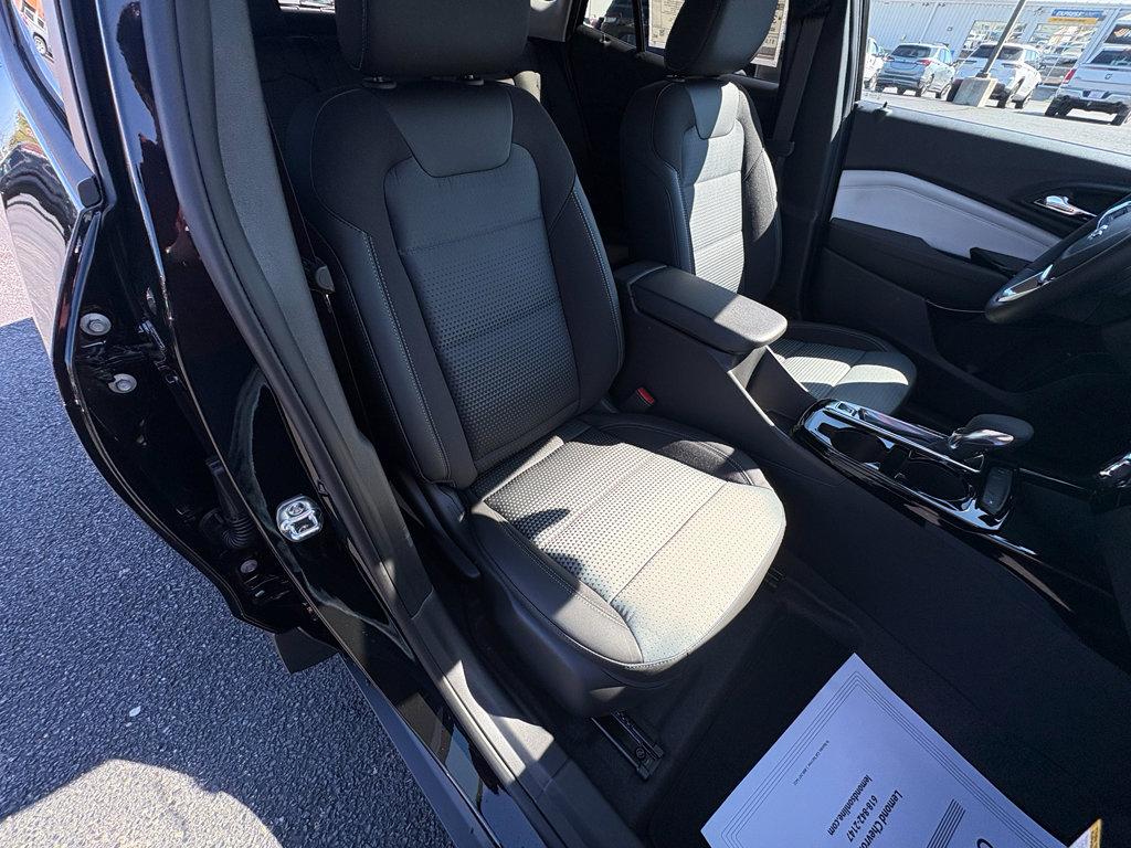 New 2026 Chevrolet Trax LT w/ Midnight Edition image 24