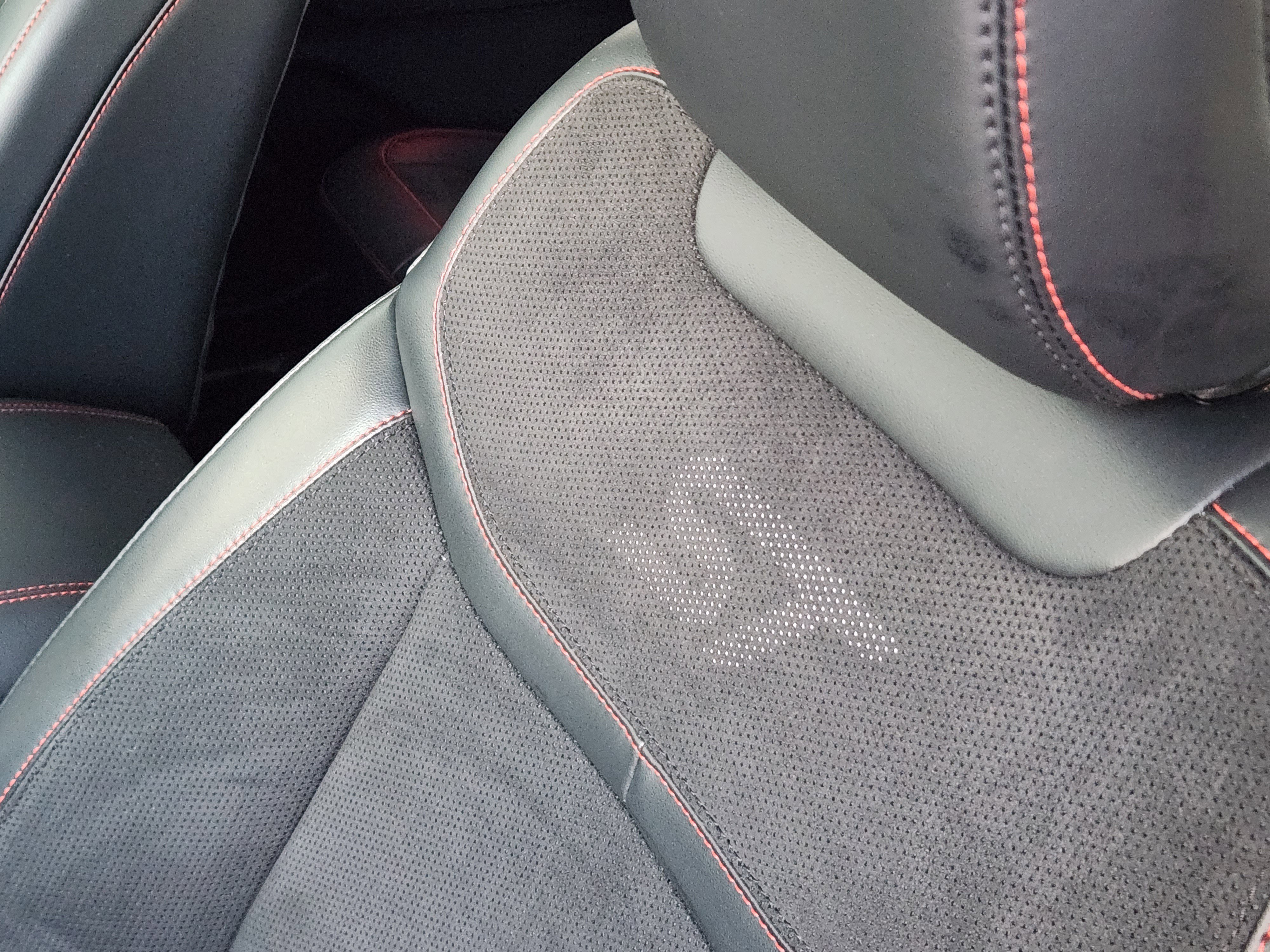 Used 2025 Ford Explorer ST w/ Sun And Sound Package image 15