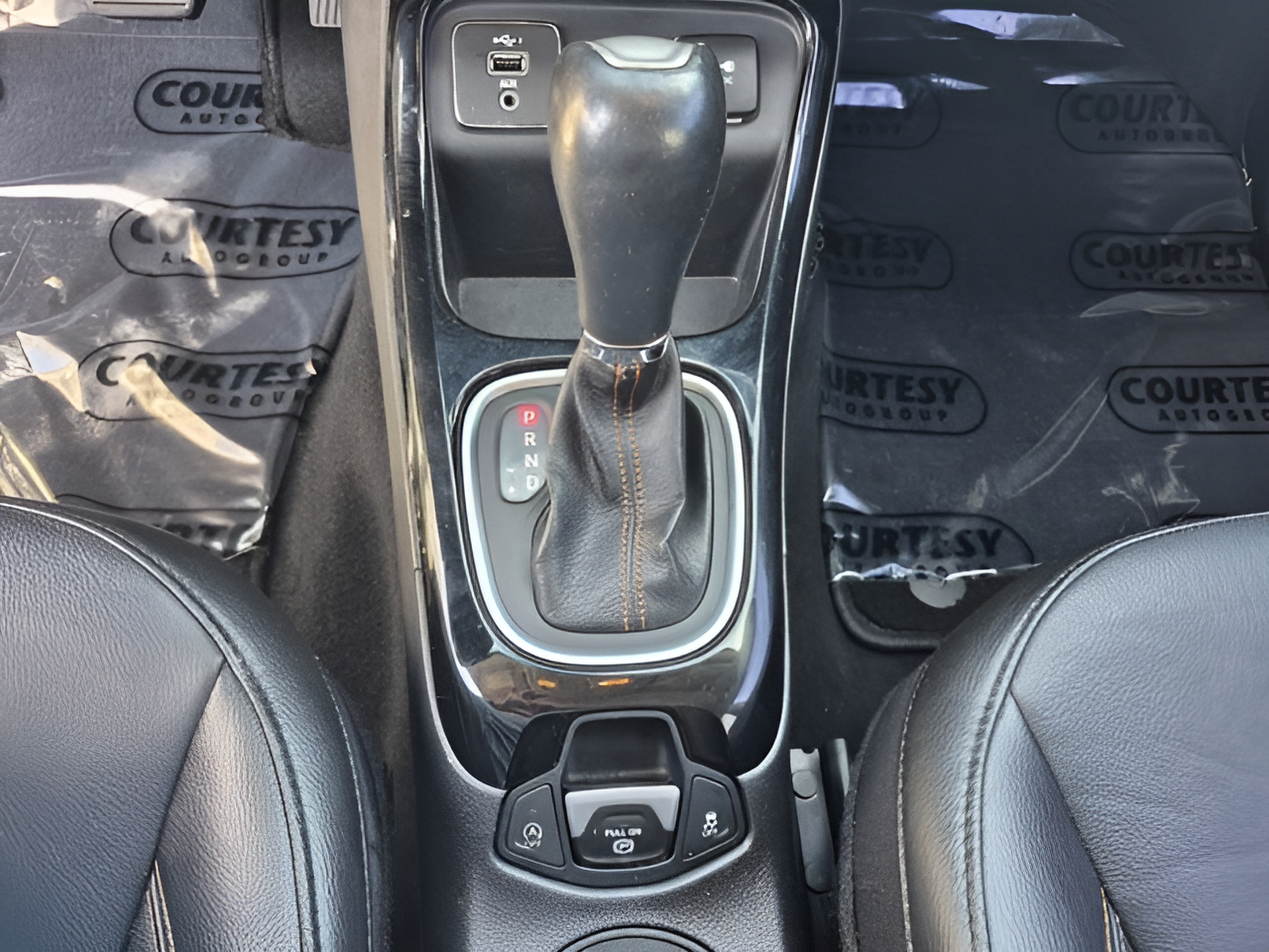 Used 2020 Jeep Compass Limited FWD image 27