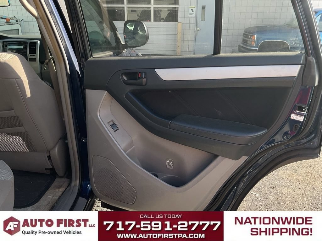 Used 2006 Toyota 4Runner SR5 AWD/4WD image 12