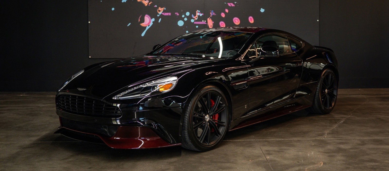 Used 2015 Aston Martin Vanquish Coupe RWD image 2