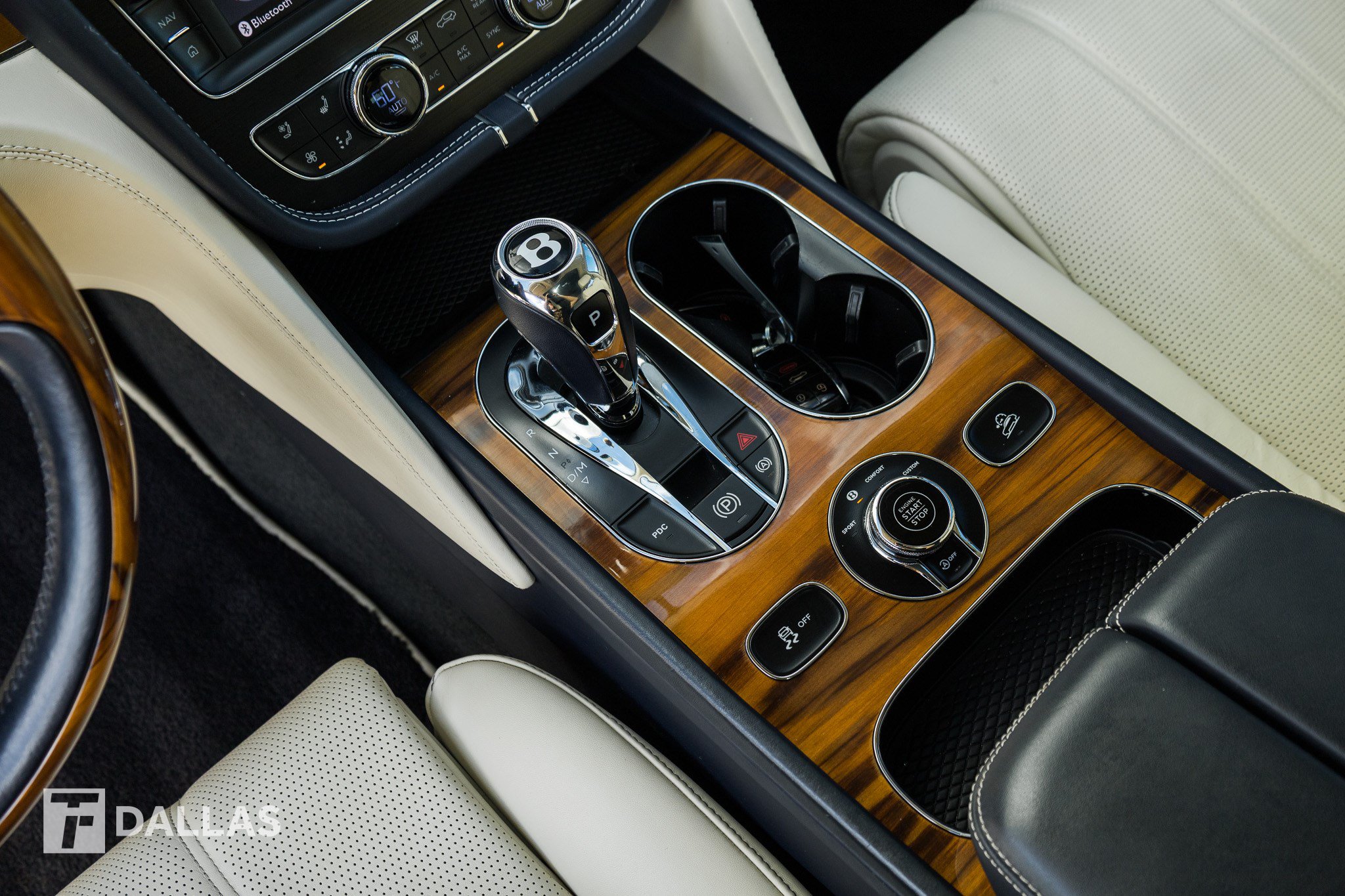 Used 2019 Bentley Bentayga AWD/4WD image 27