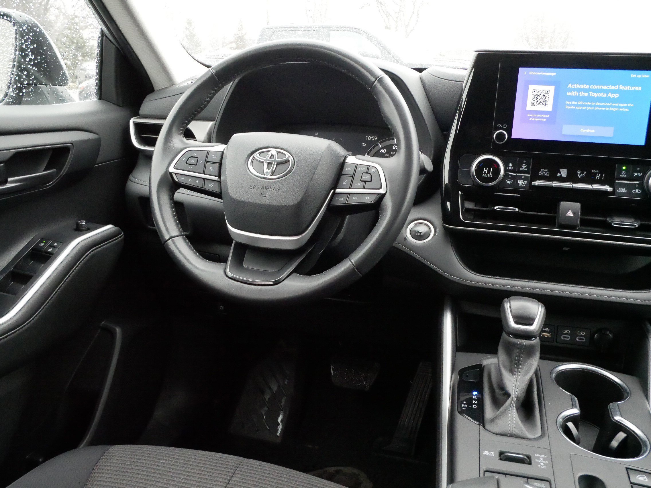 Certified 2024 Toyota Highlander LE image 9