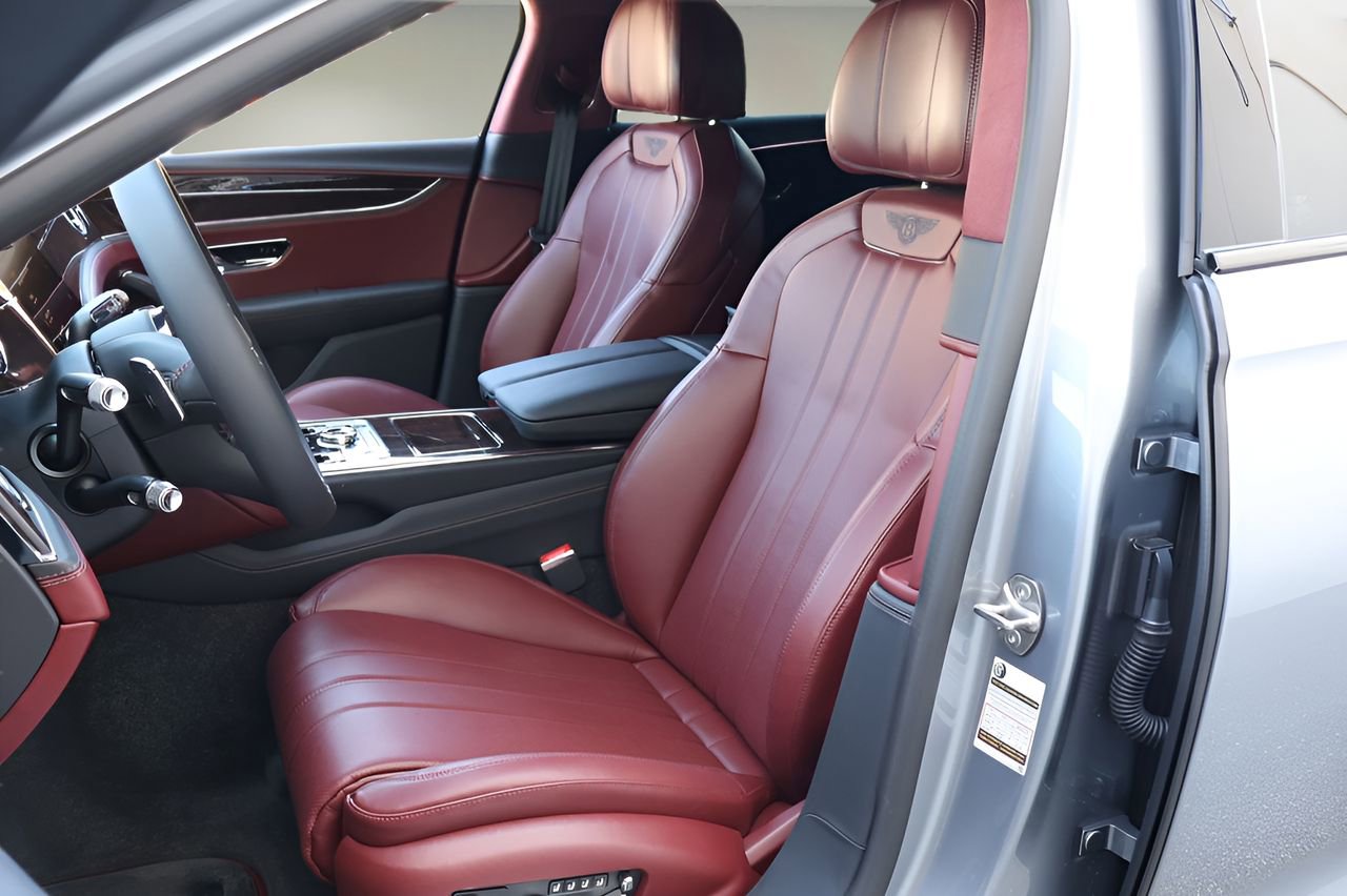 New 2026 Bentley Flying Spur Plug-In Hybrid AWD/4WD image 14