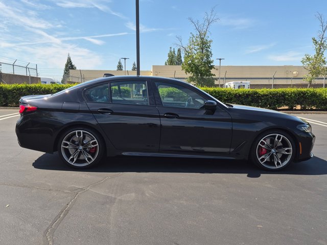 Certified 2023 BMW M550i xDrive AWD/4WD image 4
