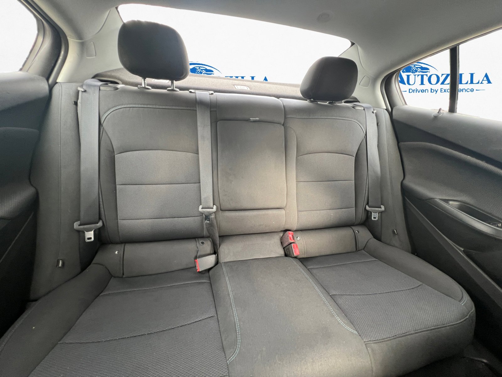 Used 2019 Chevrolet Cruze LT image 12