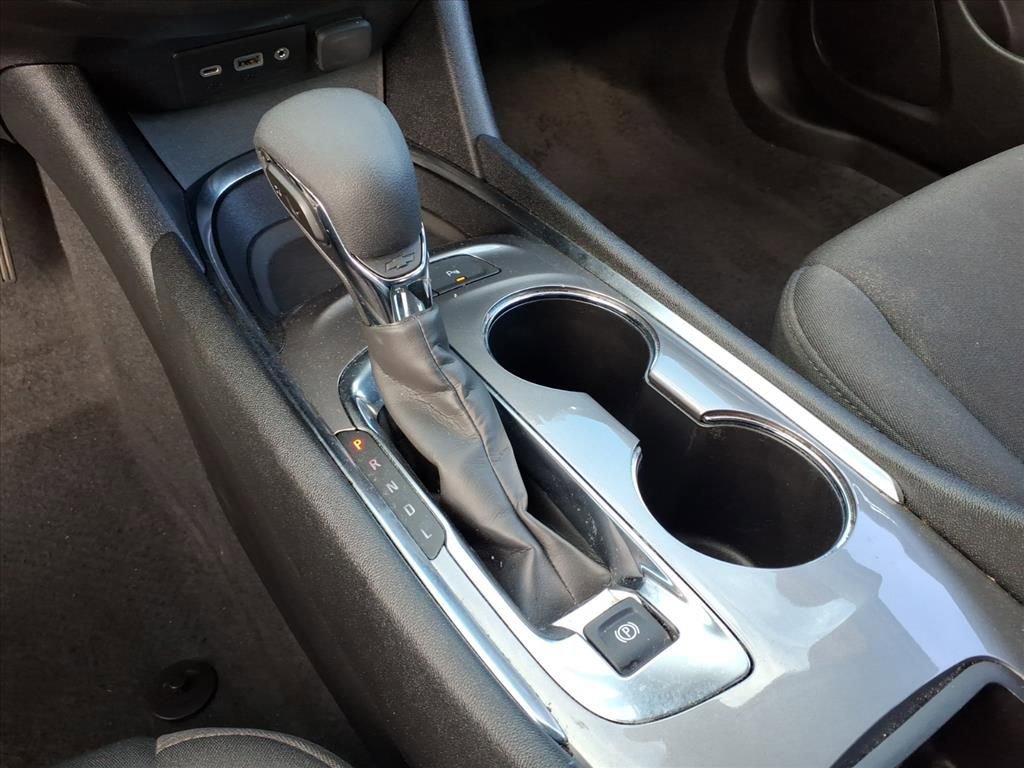 Used 2025 Chevrolet Malibu LT image 29