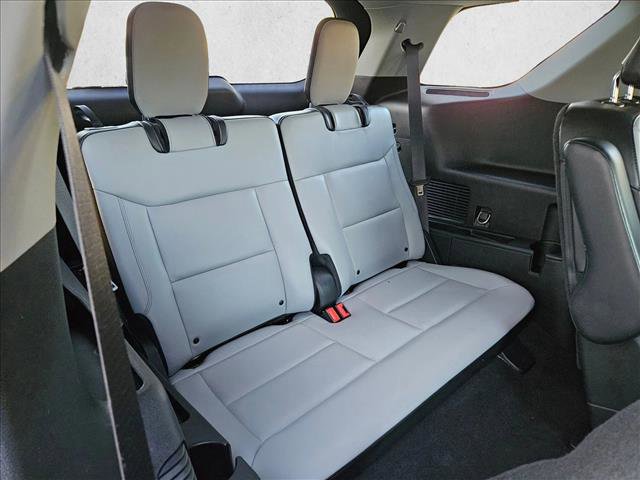 Used 2021 Ford Explorer XLT w/ Equipment Group 202A image 20