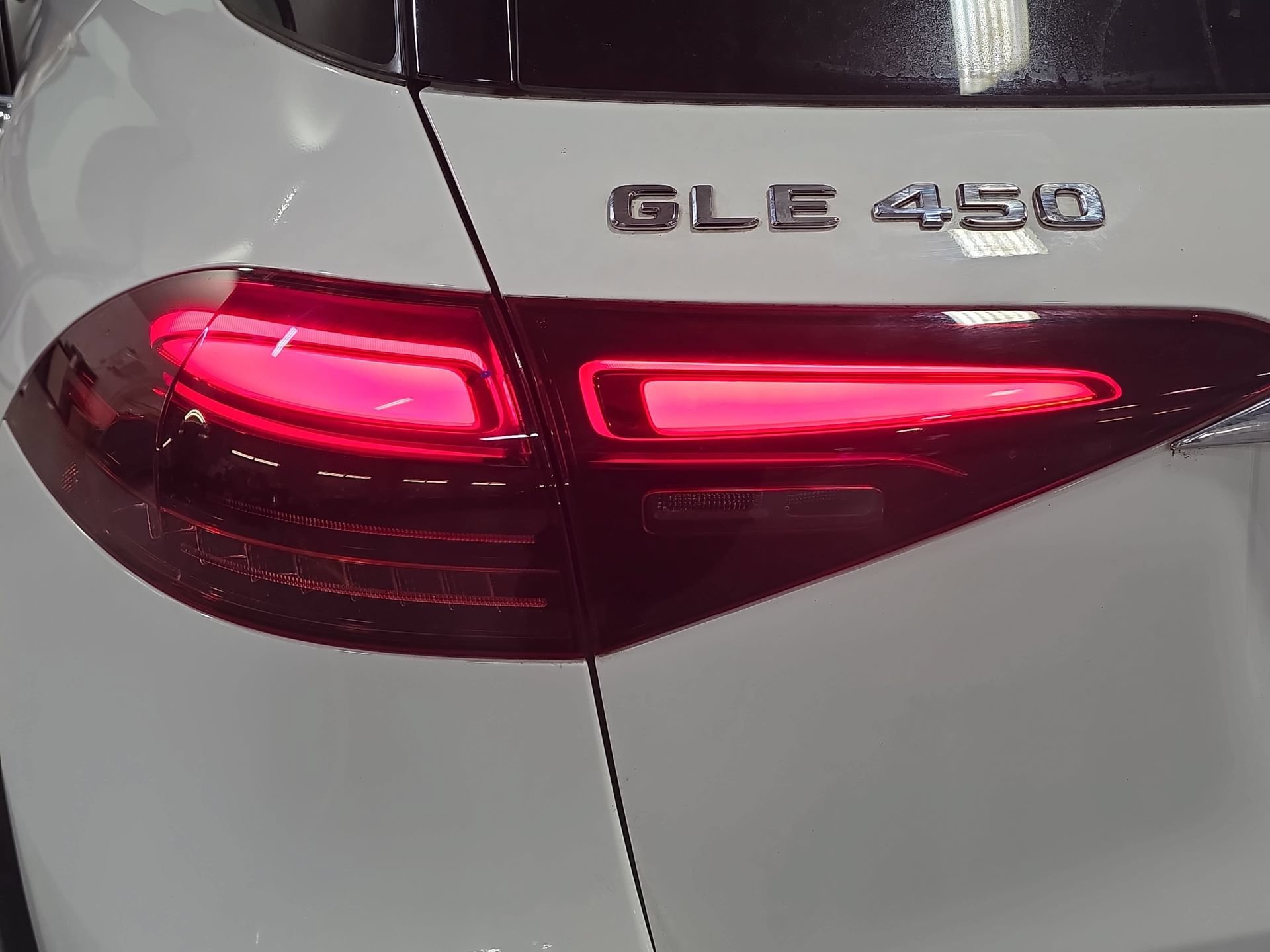 Certified 2024 Mercedes-Benz GLE 450 4MATIC image 33