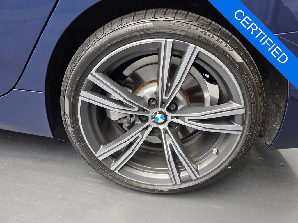 Certified 2023 BMW 330i Sedan w/ Driving Assistance Package RWD image 18