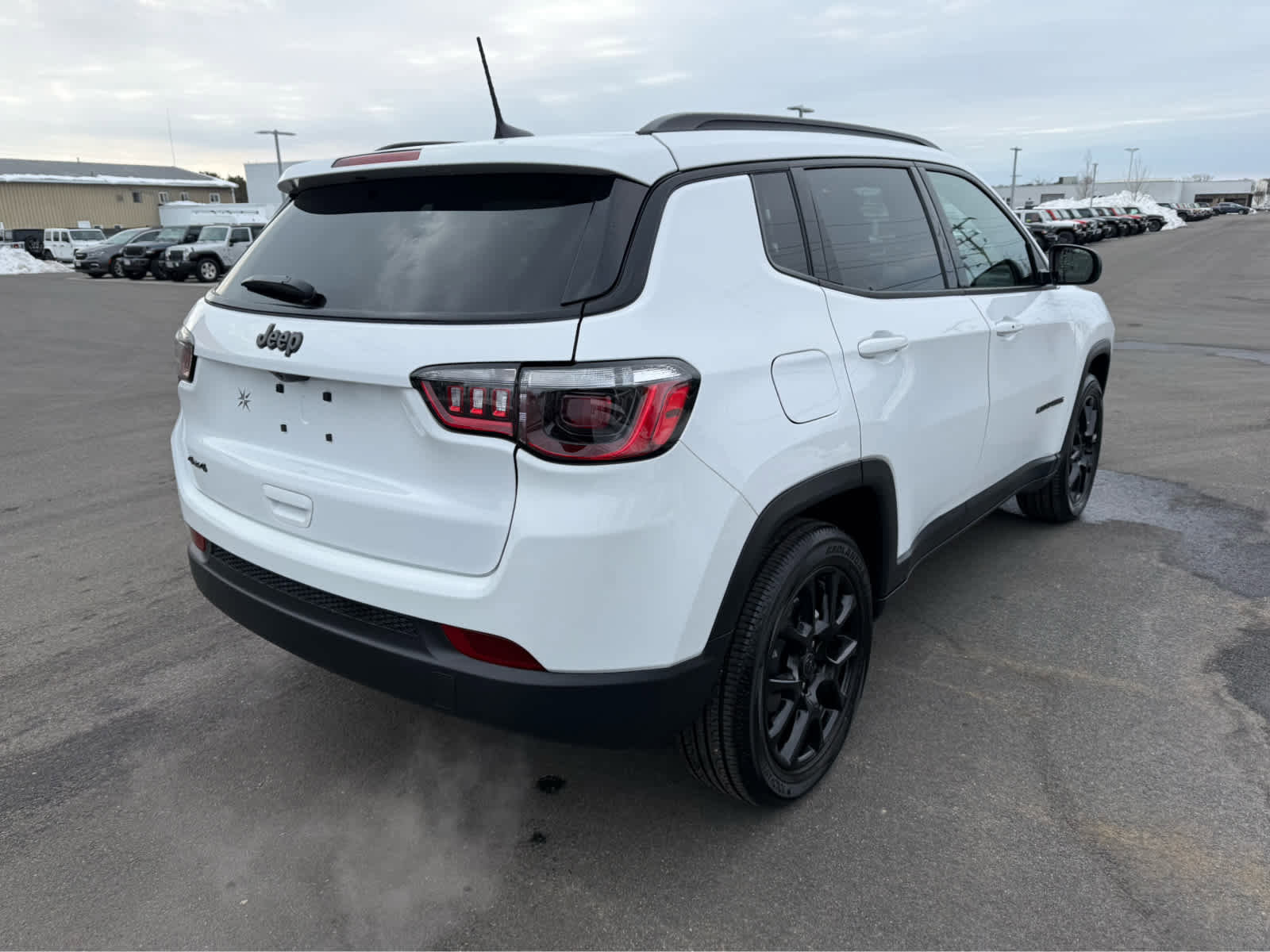 Used 2026 Jeep Compass Latitude w/ Quick Order Package 29K image 9