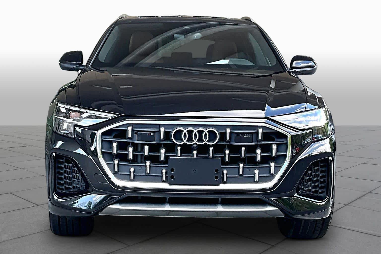 Used 2024 Audi Q8 Premium Plus w/ Premium Plus Package AWD/4WD image 4