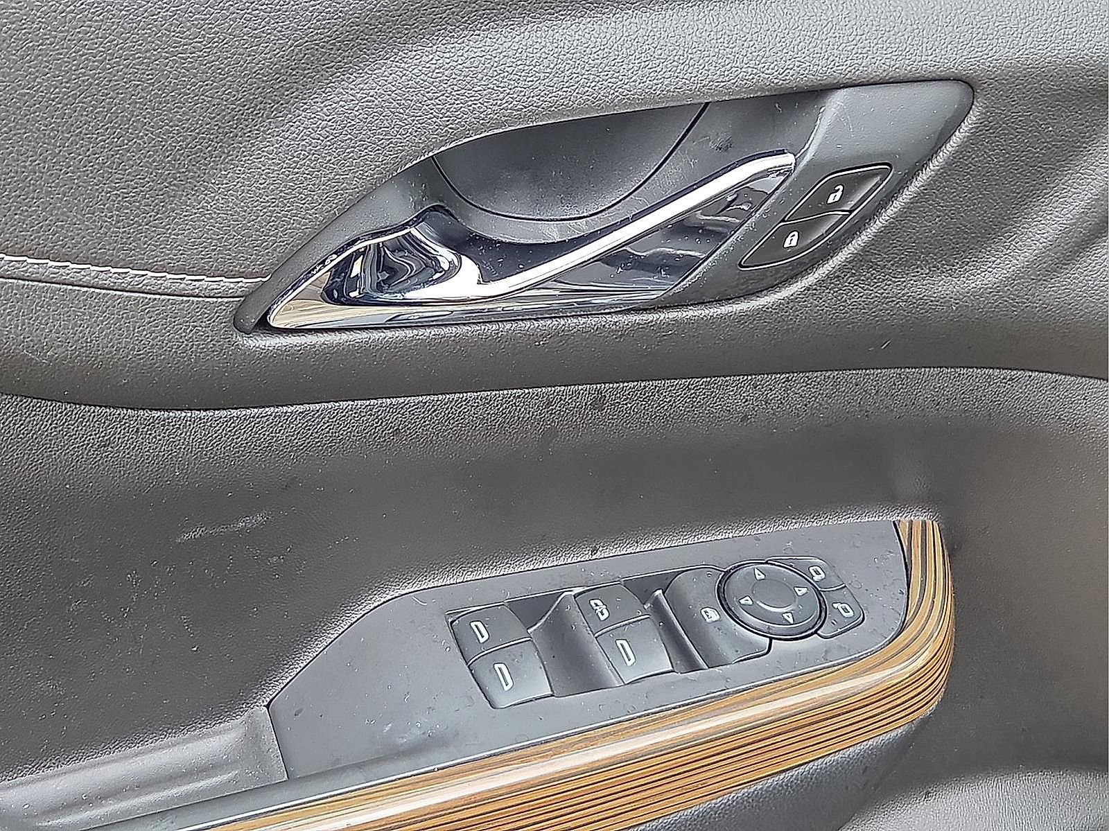 Used 2021 GMC Acadia SLE w/ Driver Convenience Package image 14