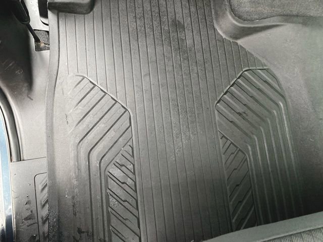 Used 2020 Chevrolet Silverado 1500 RST w/ All-Star Edition image 34