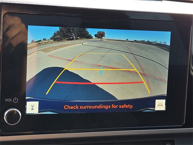 Used 2025 Toyota Camry LE image 21