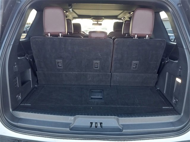 Used 2024 Ford Expedition Limited image 11