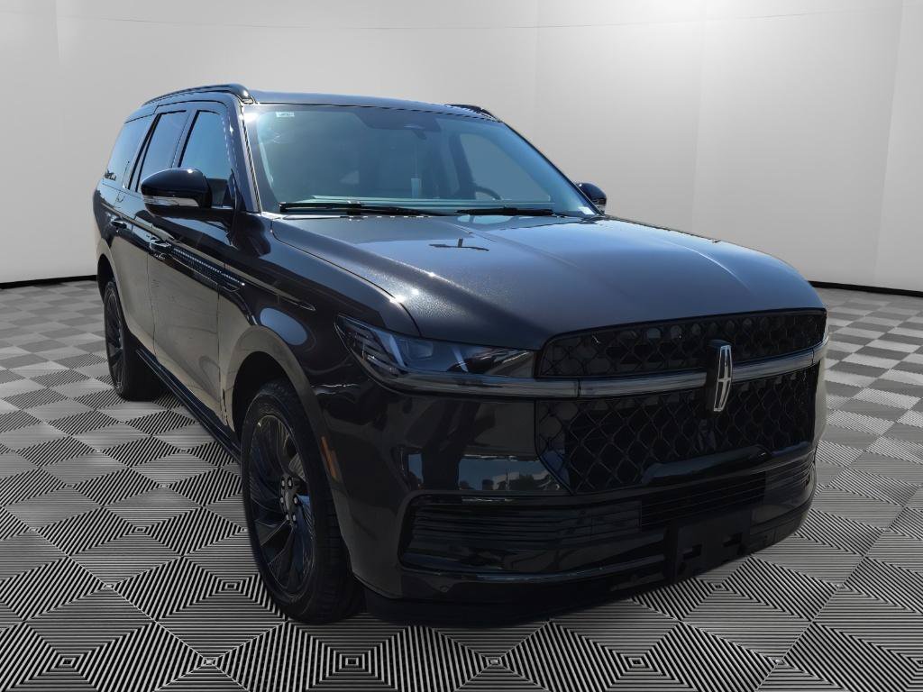 New 2026 Lincoln Navigator Reserve w/ Jet Appearance Package AWD/4WD image 1