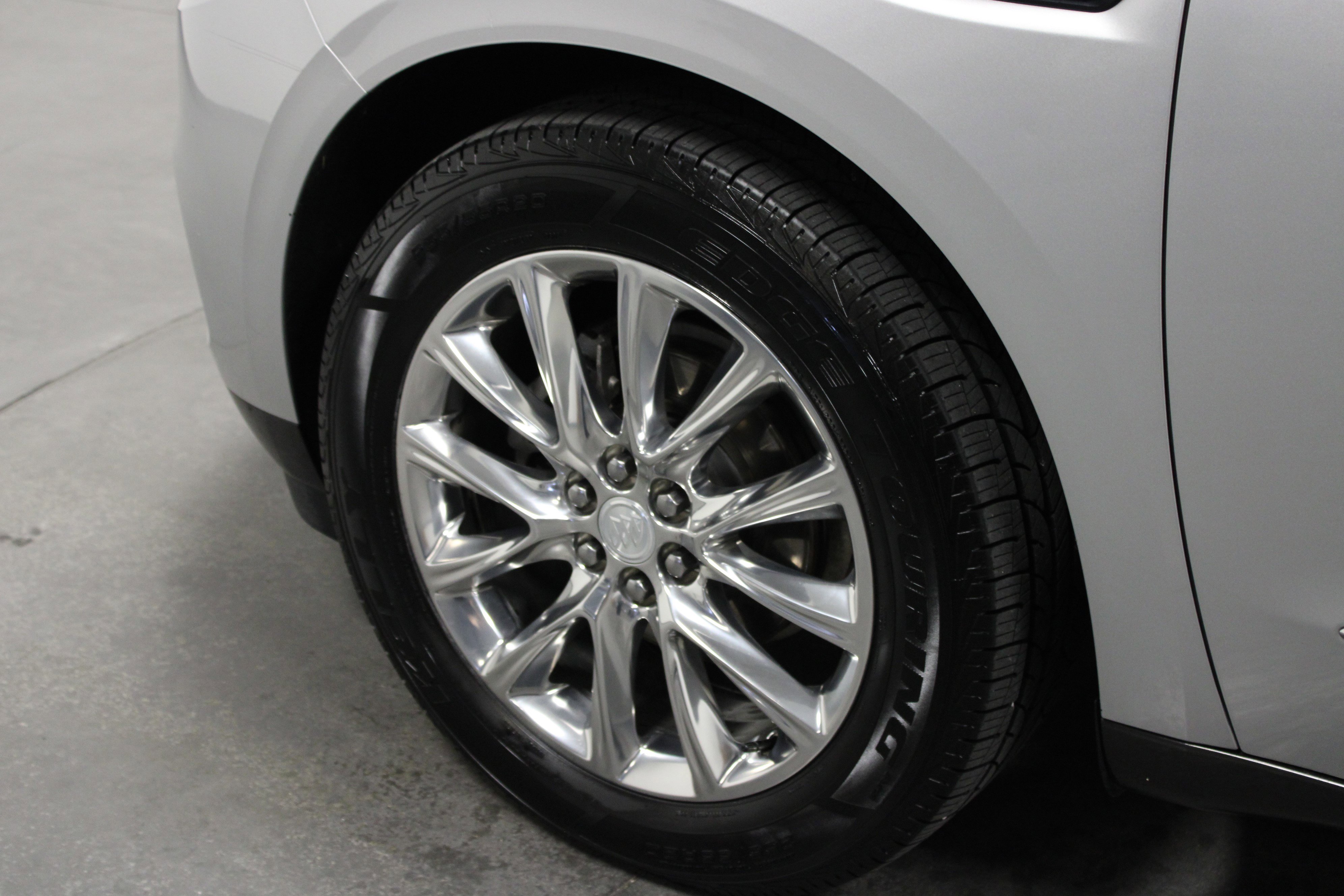 Used 2021 Buick Enclave Premium w/ Sun and Sites Package image 10