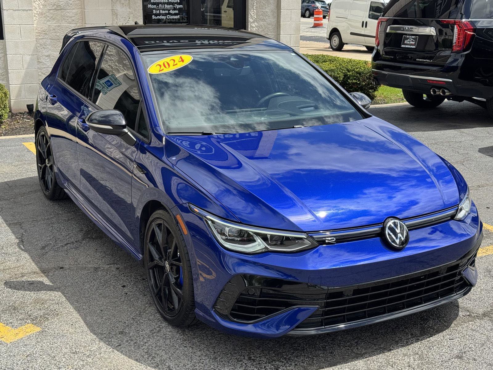 Used 2024 Volkswagen Golf R AWD/4WD image 12