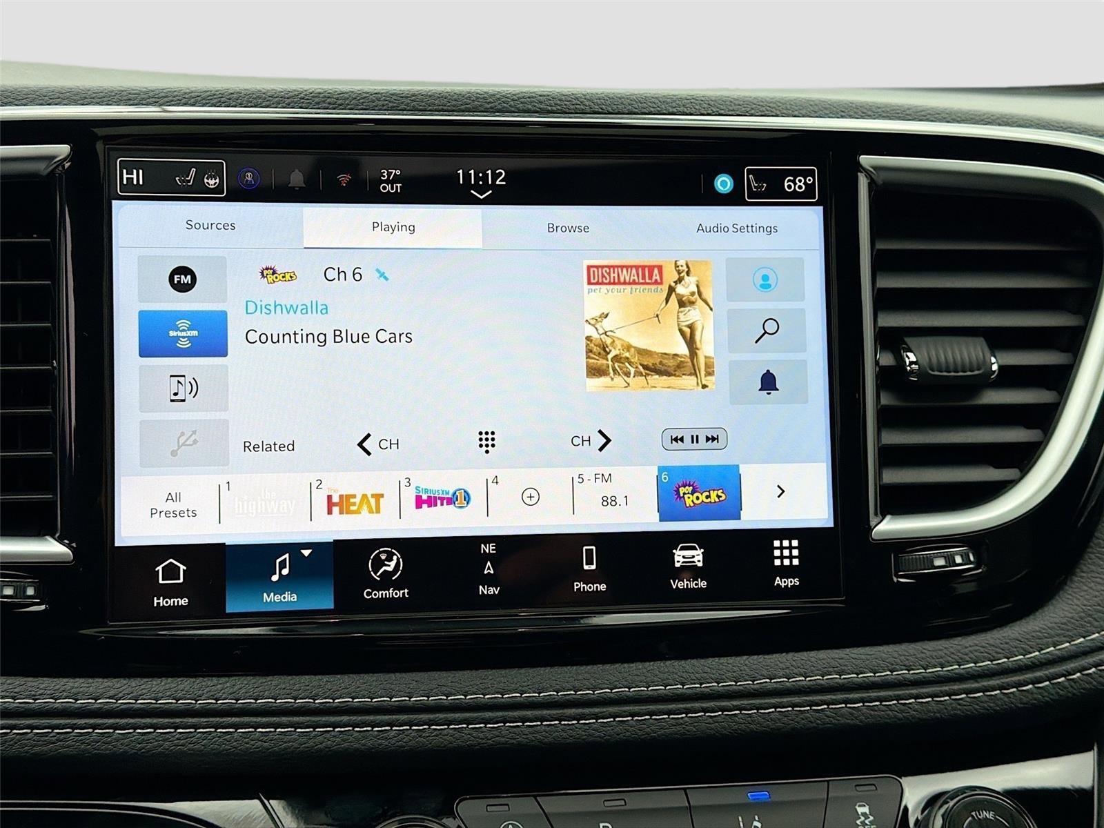 New 2026 Chrysler Pacifica Limited w/ Trailer Tow Group image 15