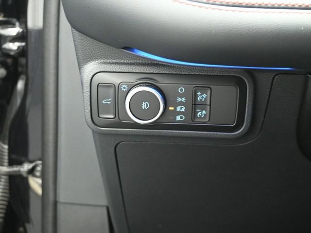 Certified 2025 Ford Explorer ST AWD/4WD image 11
