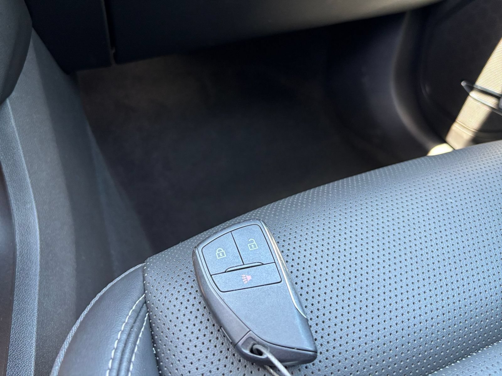 Used 2024 Buick Envision Preferred AWD/4WD image 21