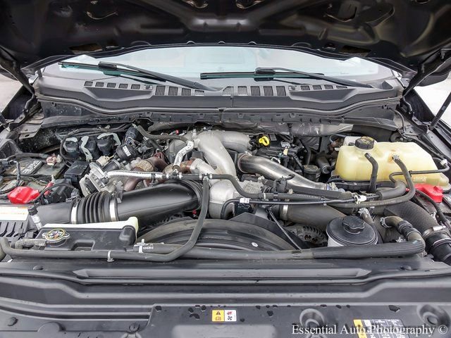 Used 2022 Ford F450 Platinum w/ Snow Plow Prep Package AWD/4WD image 28