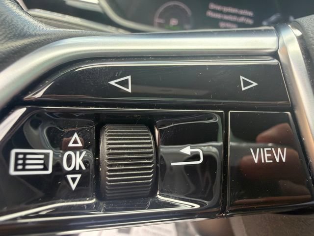 Used 2023 Audi e-tron Premium Plus AWD/4WD image 24