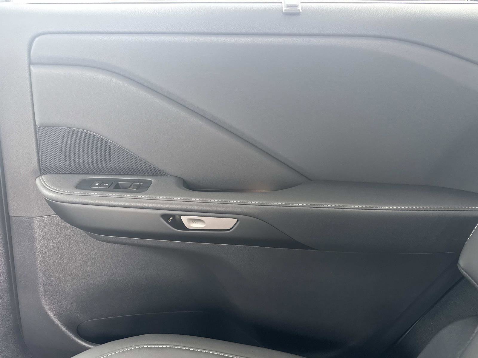 New 2026 Lexus TX 500h AWD image 8