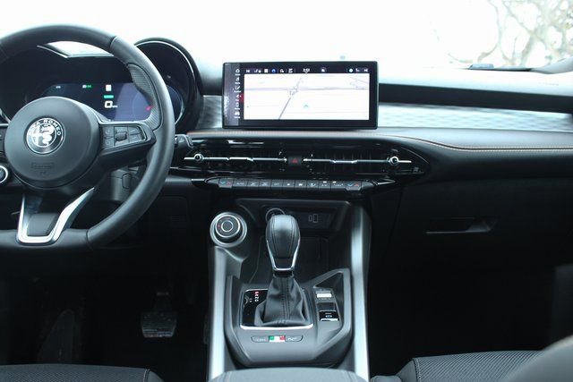 Used 2024 Alfa Romeo Tonale Ti image 17