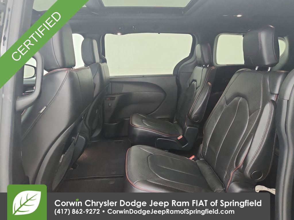 Certified 2020 Chrysler Pacifica Limited image 32