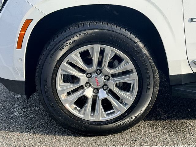 Certified 2025 GMC Yukon Denali image 9