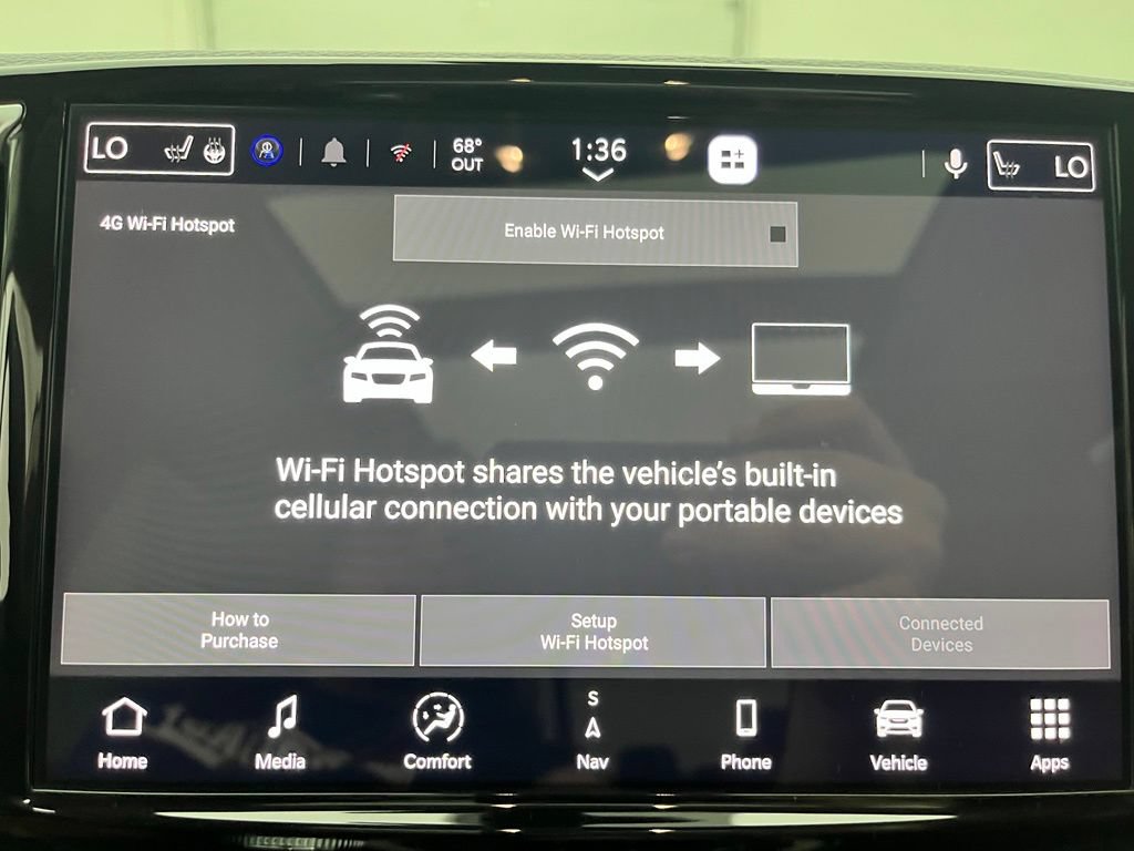 Used 2024 Chrysler Pacifica Limited FWD image 6