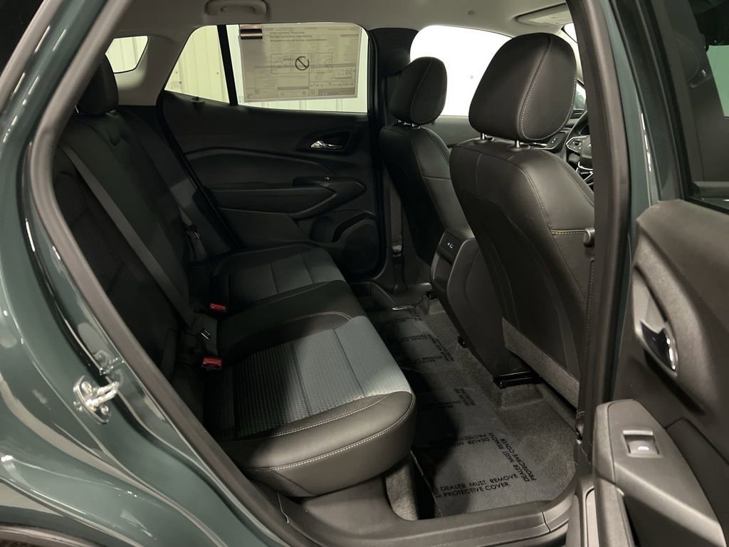 New 2026 Chevrolet Trax LT w/ Driver Confidence Package image 9