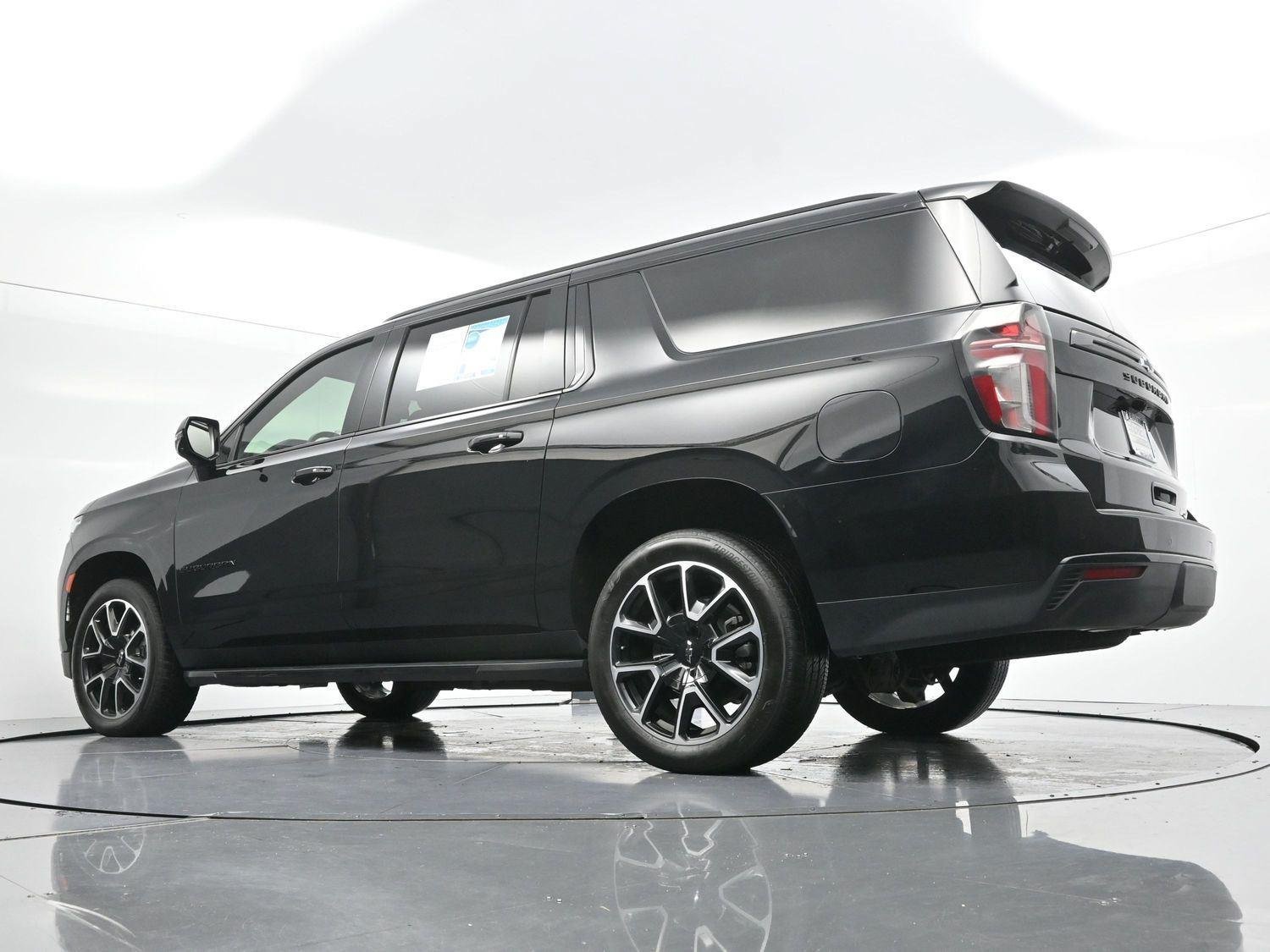Used 2024 Chevrolet Suburban RST w/ Luxury Package AWD/4WD image 55