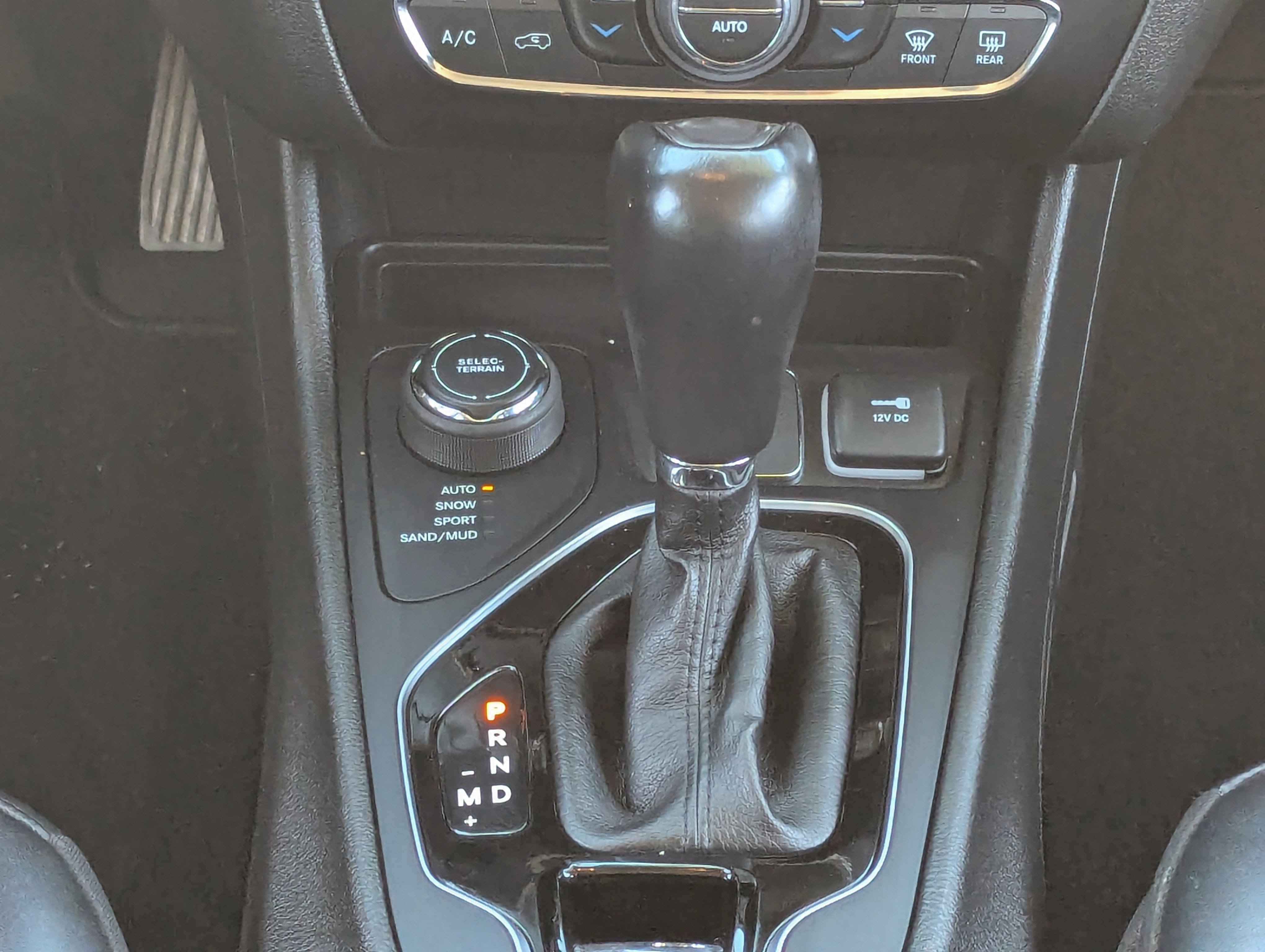 Used 2023 Jeep Cherokee Altitude Lux image 22