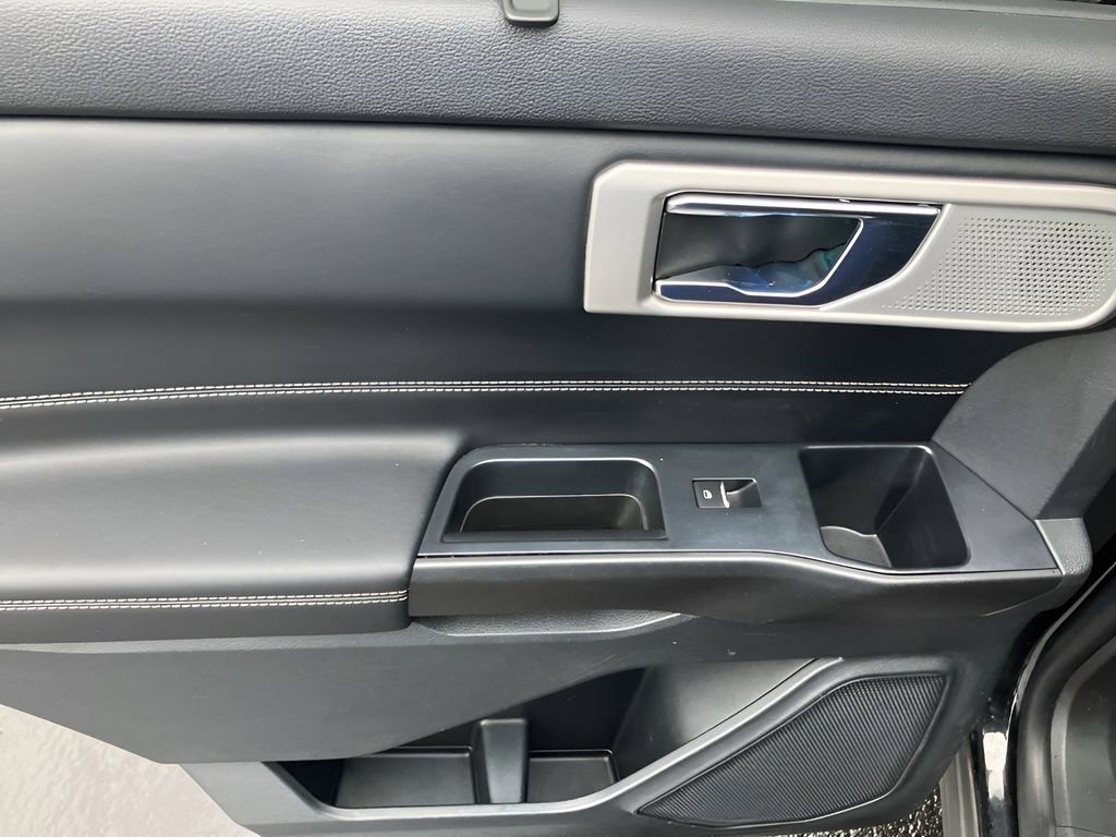 Used 2020 Ford Explorer ST w/ Premium Technology Package image 47