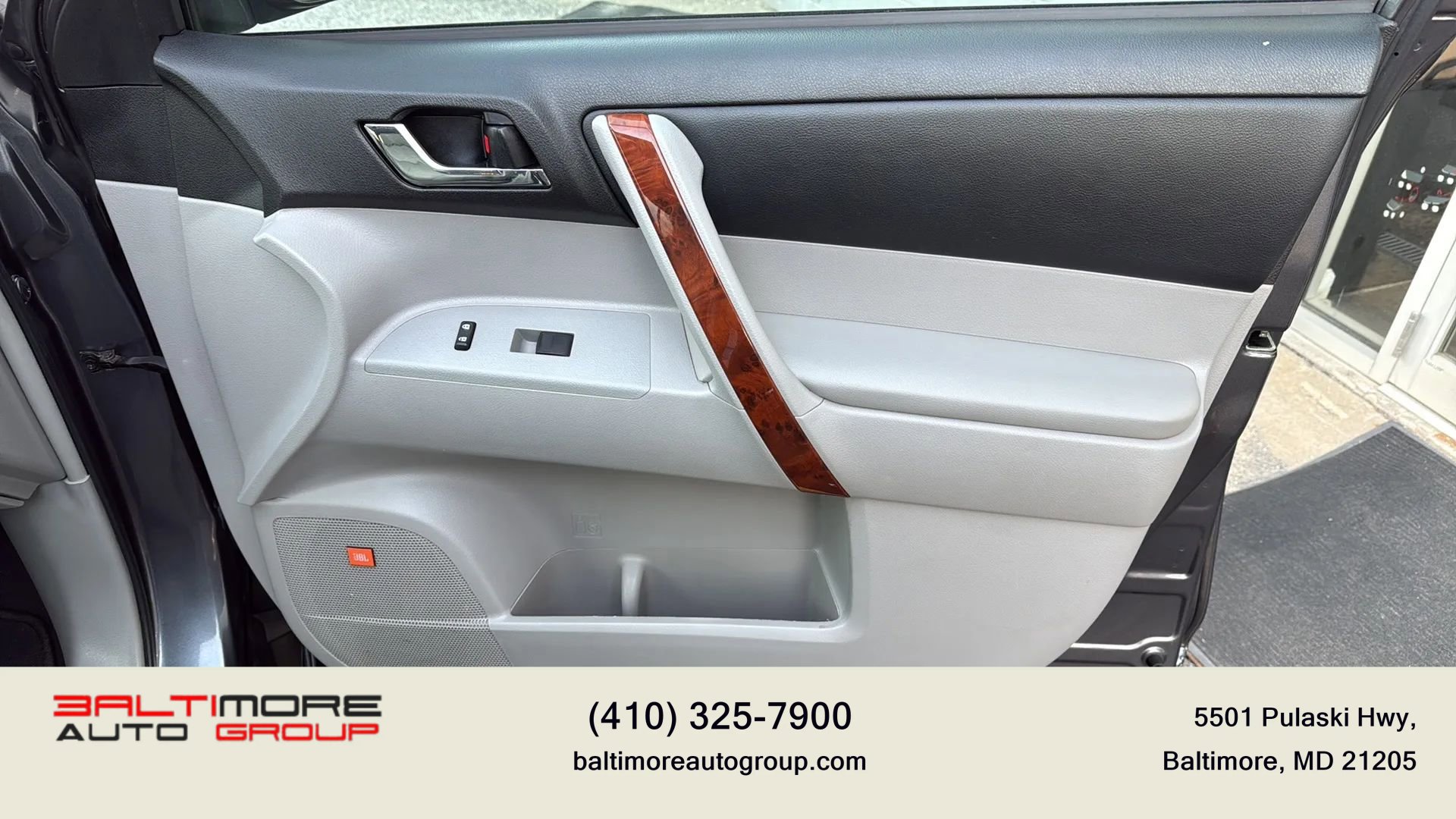 Used 2013 Toyota Highlander Limited image 18