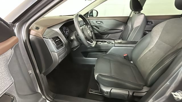 Used 2022 Nissan Rogue S AWD/4WD image 12